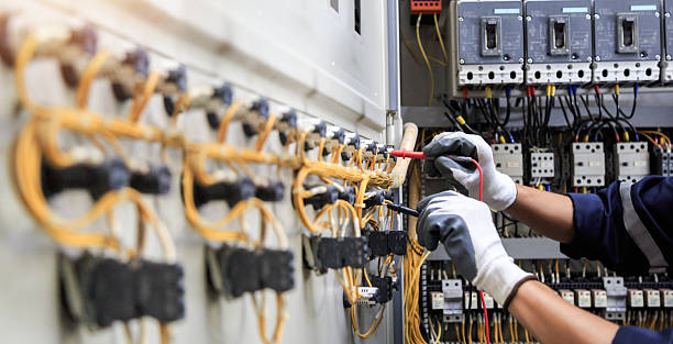 Professional Electrician technician working in Bonney Lake, WA